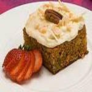 Canada's Best Carrot Cake with Cream Cheese Icing_image