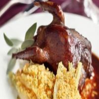 Pot-roasted pigeons in red wine_image