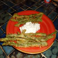 German Fried Asparagus With Herb Cream_image