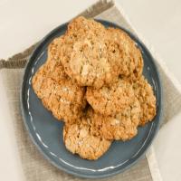 Sweet 'n' Salty Oatmeal Cookies image