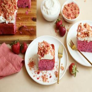 Texas Strawberry Crunch Sheet Cake image