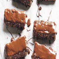 Chocolate, cherry and coconut bars_image