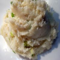 Sour Cream & Scallion Mashed Potatoes_image