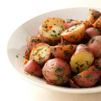 Herbed Garlic Potatoes_image