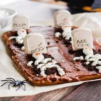 Halloween Brownies (Graveyard Tombstone Brownies)_image