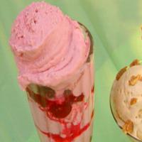 Raspberry Stracciatelle Ice Cream image