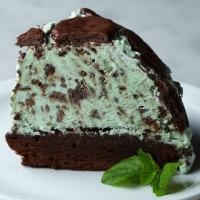 Mint Chocolate Cookie Dome Cake Recipe by Tasty image