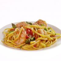 Linguine with Shrimp, Asparagus and Cherry Tomatoes image