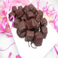 Homemade Caramels with Dark Chocolate and Sea Salt_image