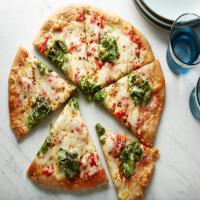 Healthy Whole-Wheat Pizza with Arugula Parsley Pesto_image