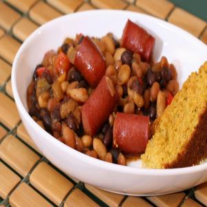 Crock Pot Beans and Hot Dogs_image