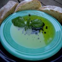 Olive Oil and Balsamic Bread Dip_image