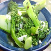 Broccoli With Garlic-Herb Butter_image