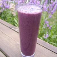 Blueberry and Green Tea Smoothie image
