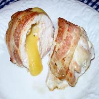 Bacon Wrapped Cheese-Stuffed Chicken_image