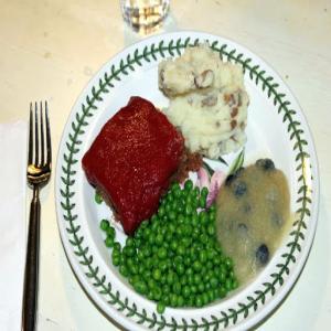 Meatloaf with Mashed Potatoes, Peas and Blueberry Applesauce Recipe - (4.7/5)_image