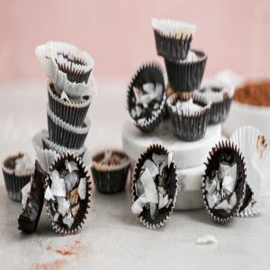 Spicy Chocolate Keto Fat Bombs_image
