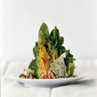 Boston Lettuce Wedges with Zinfandel Vinaigrette and Stilton_image