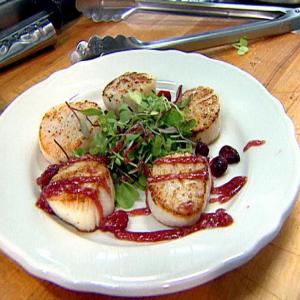 Pan Seared Day Boat Scallops over Sprout Salad with Cranberry Horseradish Dipping Sauce_image