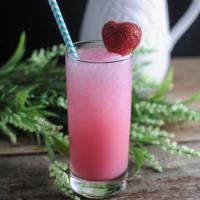 Tropical Strawberry Chiller - A Vodka Cocktail_image