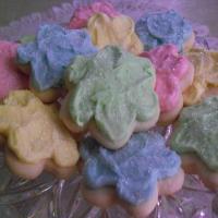 Frosted Almond Sugar Cookies_image