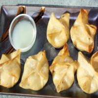 Baked Crab Rangoon With Thai Ginger-Lime Dipping Sauce_image