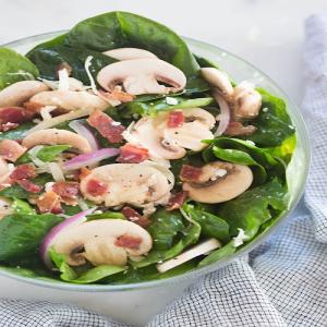 Mushroom Bacon Swiss Salad_image