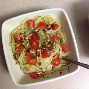 Zucchini Pasta with Pine Nuts_image