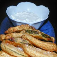 Fried Zucchini With Garlic Yogurt_image