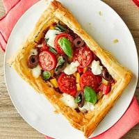 Puff pastry pizzas image