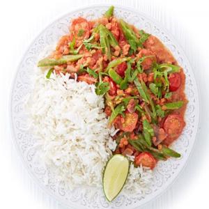 Tomato, runner bean & coconut curry_image