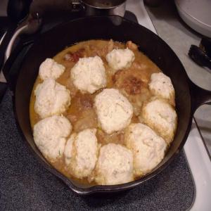 Chicken Fricassee With Herb Dumplings_image