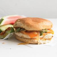 Chicken Burger with Roasted Poblano and Onion_image