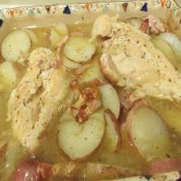 Stoved Chicken (Chicken Casserole With Potatoes, Bacon and Onion_image