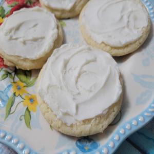Buttercream-Frosted Lemon Sugar Cookies_image