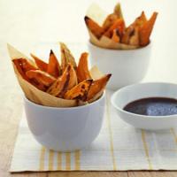 Sweet Potato Wedges with Sesame-Soy Dipping Sauce_image