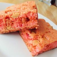 Strawberry Cake Mix Brownies_image