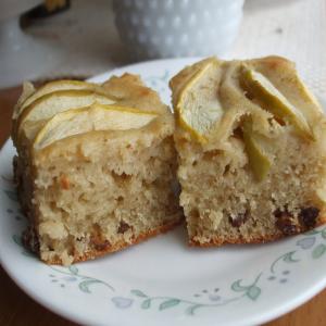 Simple Cinnamon Apple Cake image
