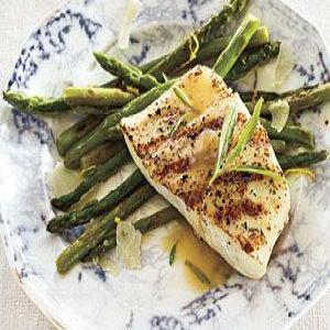 Grilled Halibut with Tarragon Beurre Blanc_image