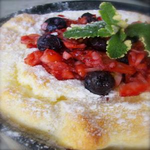 Sour Cream Dessert Omelet_image