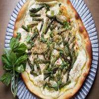 Asparagus and Ricotta Pizza_image