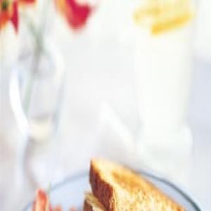Toasted Almond and Pecorino Sandwiches_image