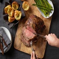 Beef Rib Roast with Yorkshire Puddings_image