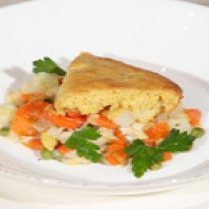 Chicken Pot Pie with Cornbread Crust_image
