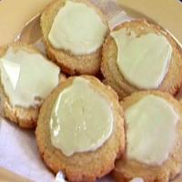 PINEAPPLE COOKIES With Cream Cheese Glaze_image
