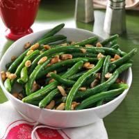 Roasted Garlic Green Beans with Cashews image