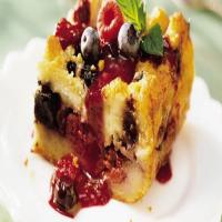 White Chocolate-Berry Bread Pudding_image