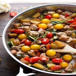 Balsamic Chicken Skillet with Tomatoes and Tarragon_image