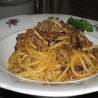 Spaghetti With Sausage-Mushroom Sauce_image