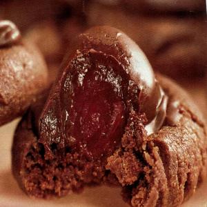 Chocolate-Covered Cherry Cookies_image